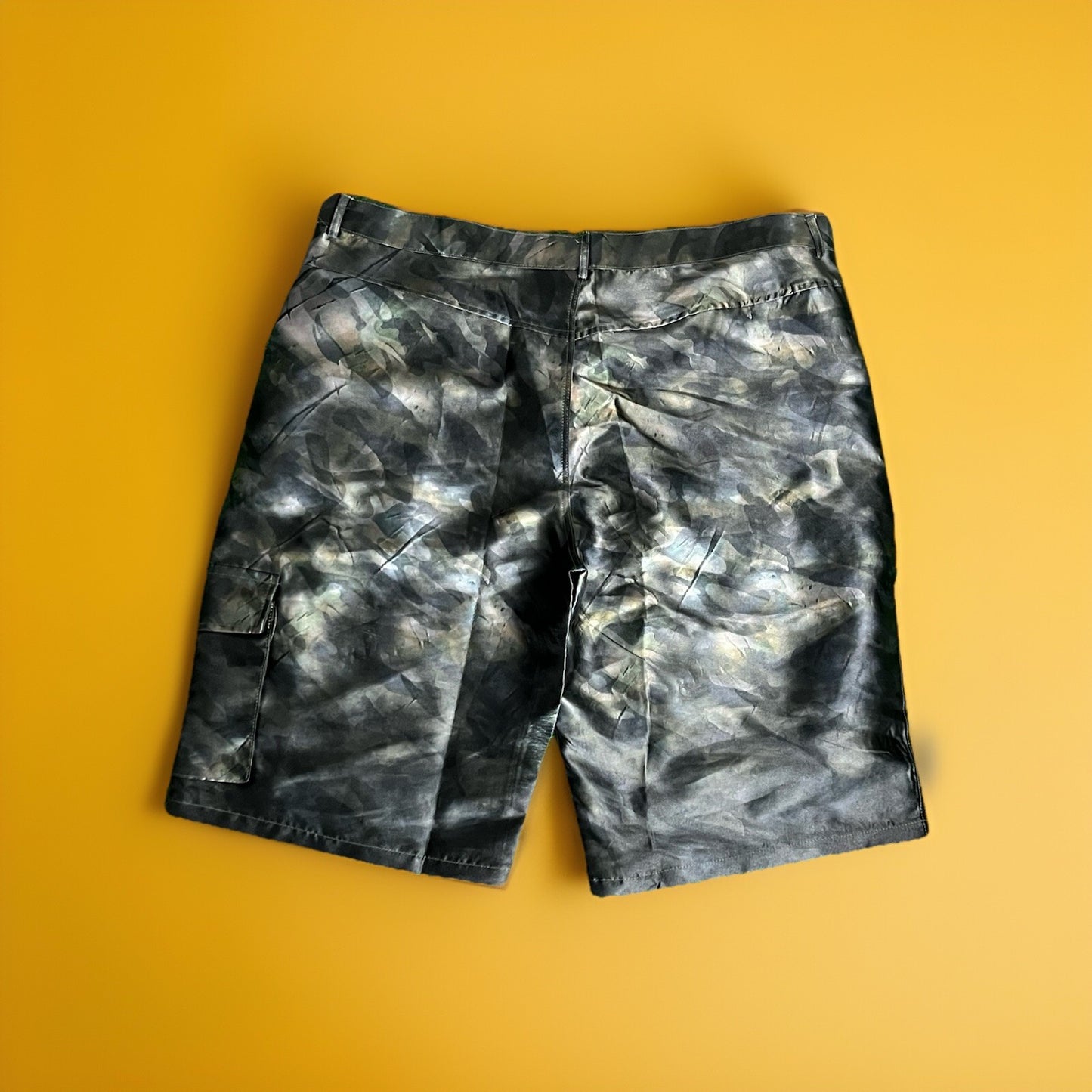 Men’s Skull Camo Cargo Shorts Size XXL 40 X 13 Boardshorts Baggy