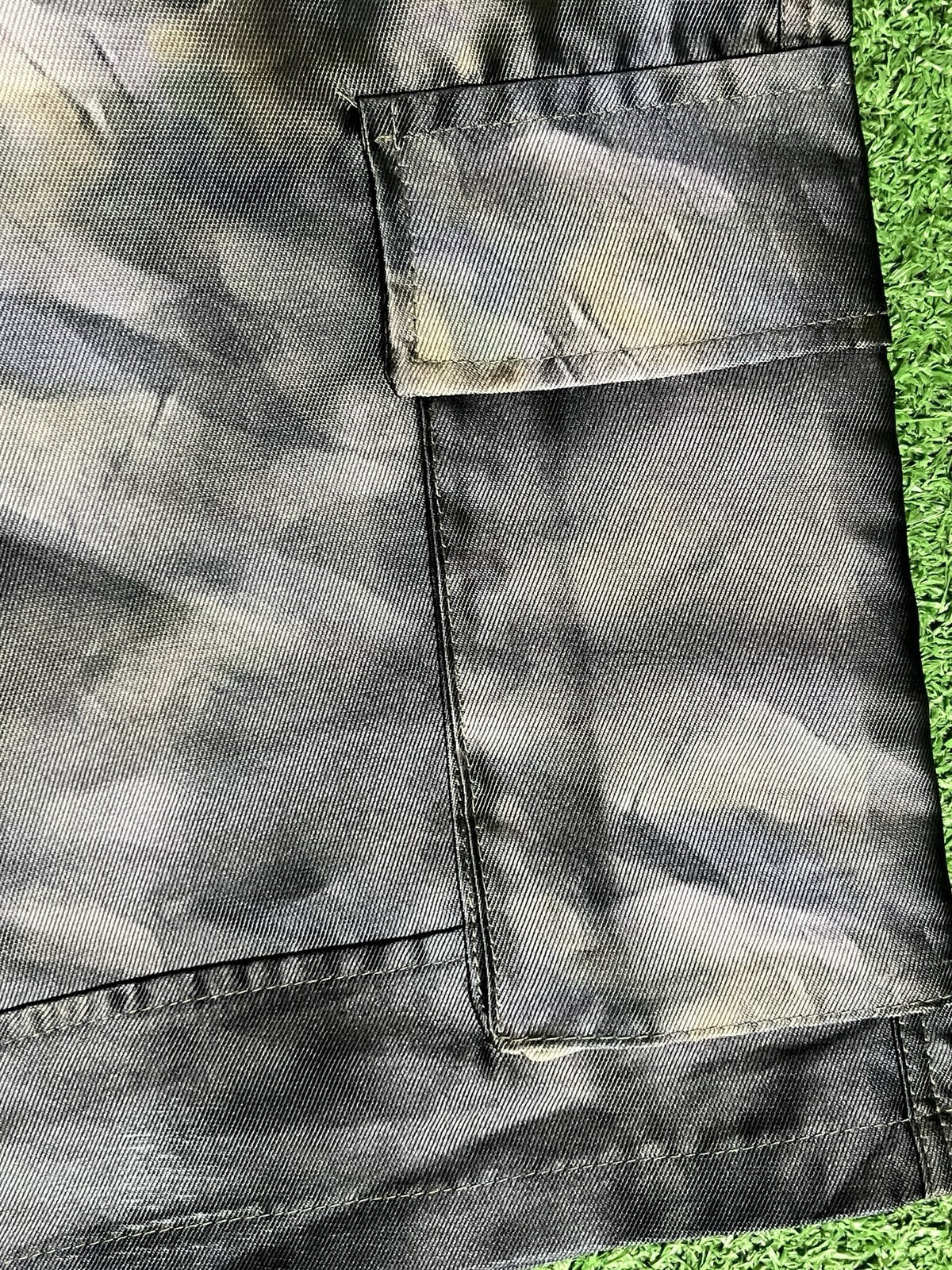 Men’s Skull Camo Cargo Shorts Size XXL 40 X 13 Boardshorts Baggy
