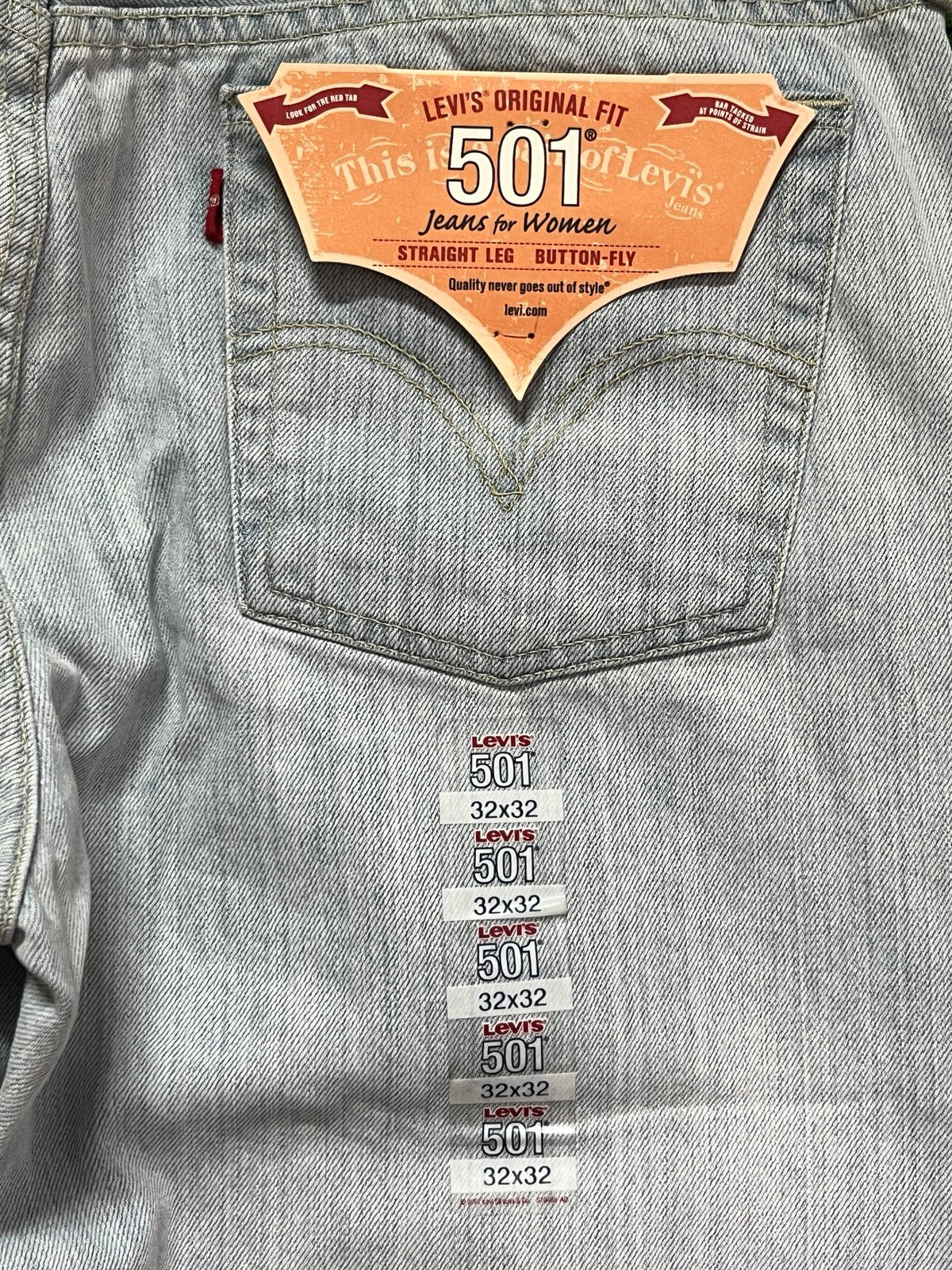 Deadstock Y2K Levi’s San Francisco 501 Jeans