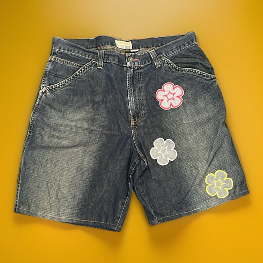 VINTAGE Old Navy Painters Shorts Y2K Flower Patches Sz 38 Blue Jorts Carpenter
