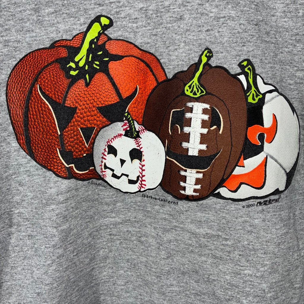 2000s Halloween Mis-Tee-V-Us Sport O Lantern t shirt