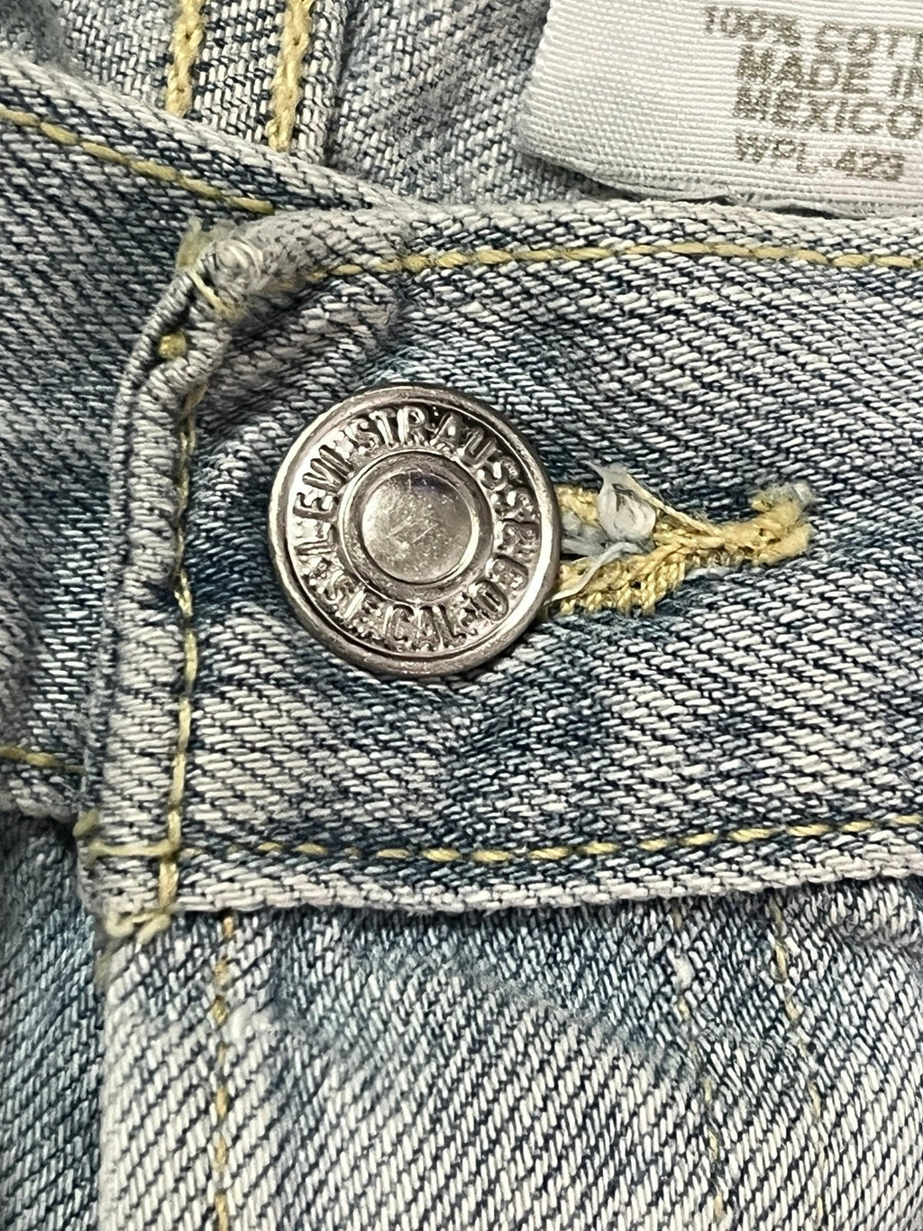 Deadstock Y2K Levi’s San Francisco 501 Jeans