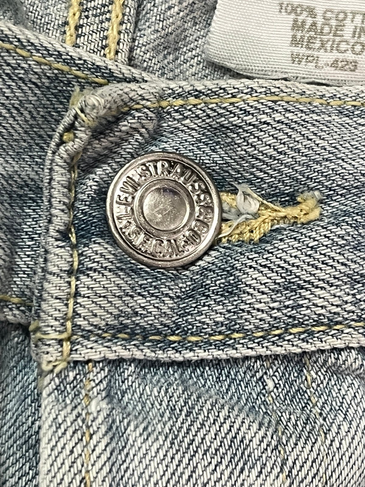 Deadstock Y2K Levi’s San Francisco 501 Jeans