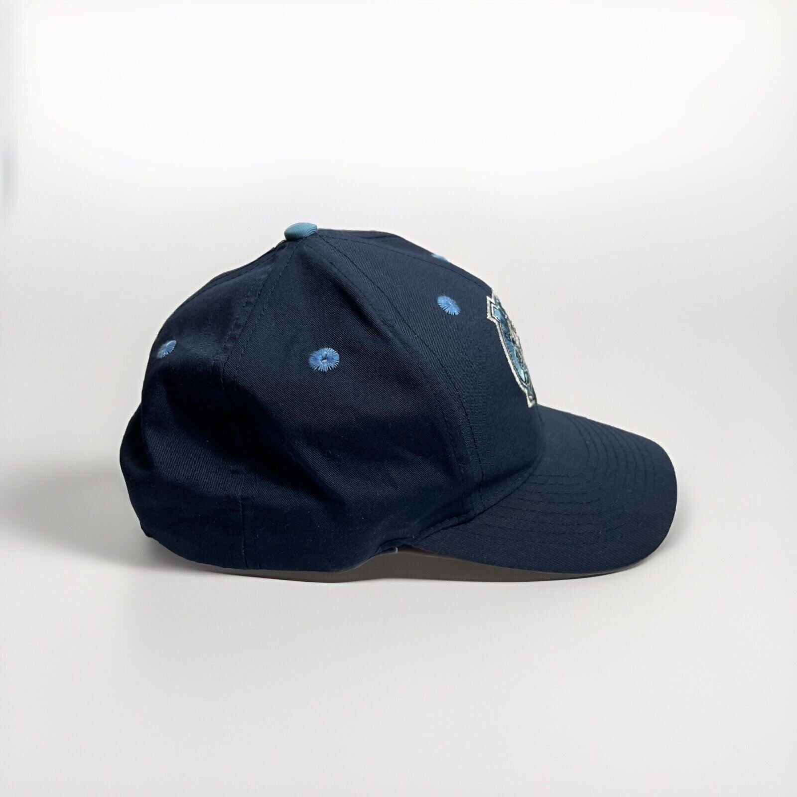 Vintage 90s North Carolina Tar Heels Logo7